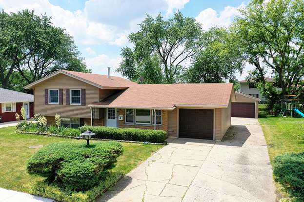 Building Photo - 104 Standish Ln