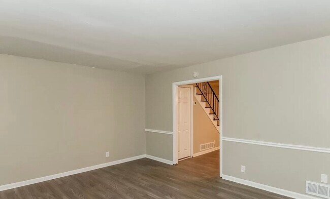 Foto del edificio - 5259 Chantilly Ter