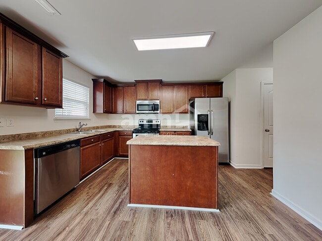 Foto del edificio - 4662 Abbey Park Rd