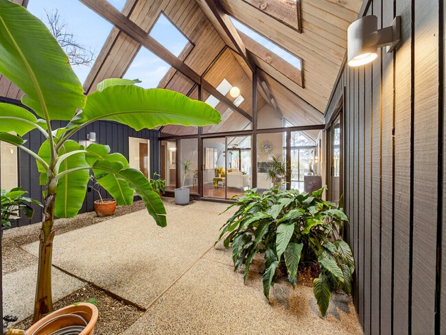 Photo - 10956 SE Azar Dr House