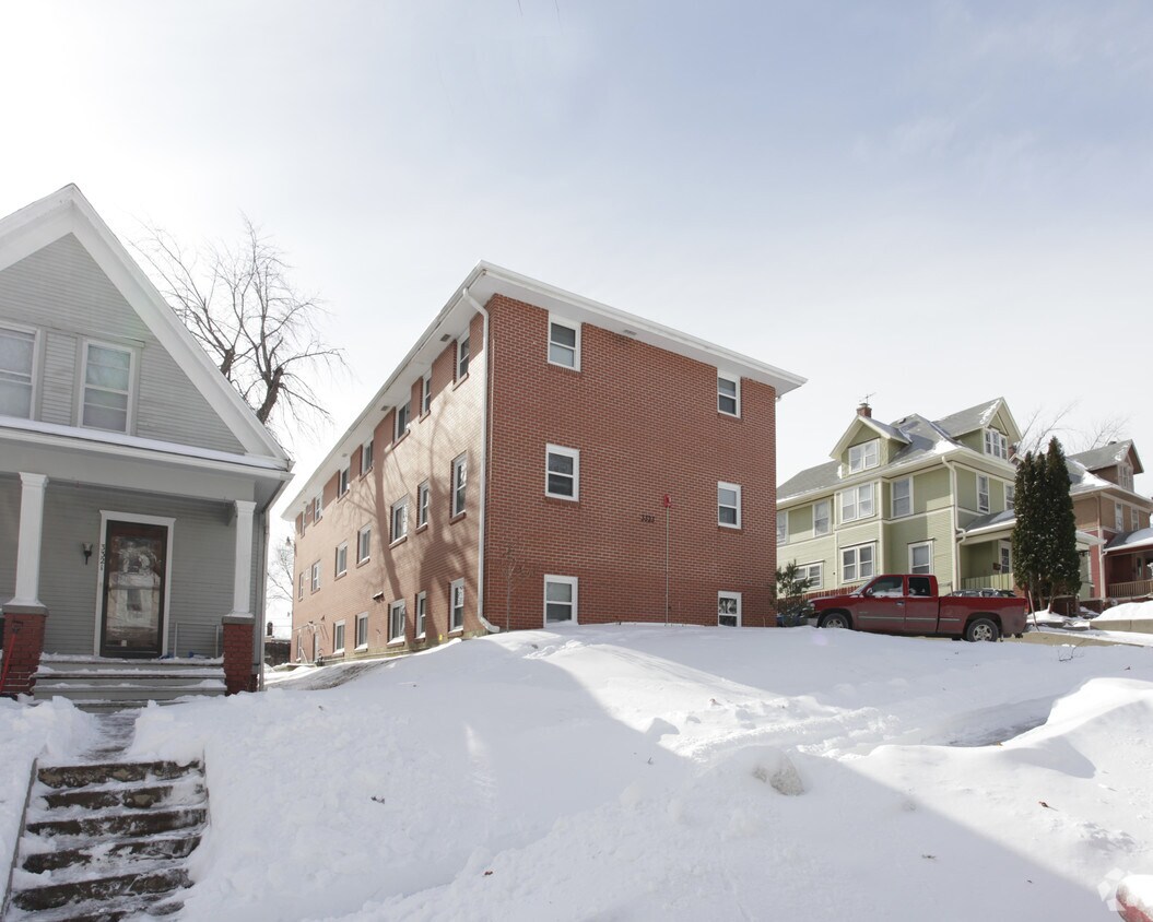Foto del edificio - Webster Terrace Apartments