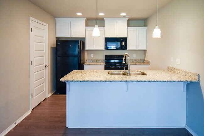 Building Photo - 3 Bedroom 2 Bath Duplex in Prairie Grove