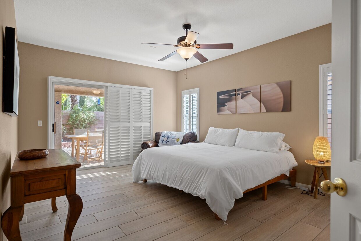 Foto principal - Desert Oasis (close to the strip & airport)