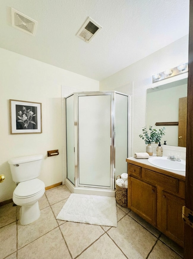 Building Photo - Wonderful 2 Story 3 Bedroom 2.5 Bath Townhome With Attached 2 Car Garage Near Lake Loveland in Lo...