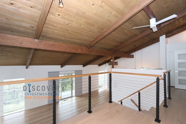 Building Photo - Chic Piedmont Pines Three Bedroom Home