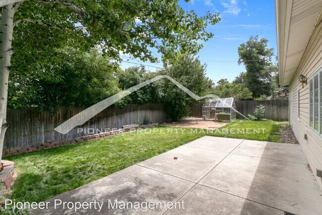 Building Photo - 3 br, 2.5 bath House - 3446 S. Forest St