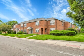 Building Photo - 6008 E 29th Ave