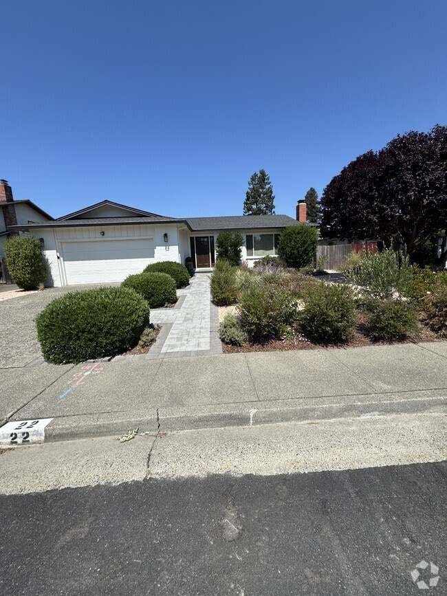 Building Photo - 22 Leland Dr