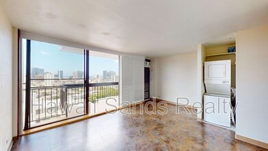 Building Photo - 1560 Thurston Ave