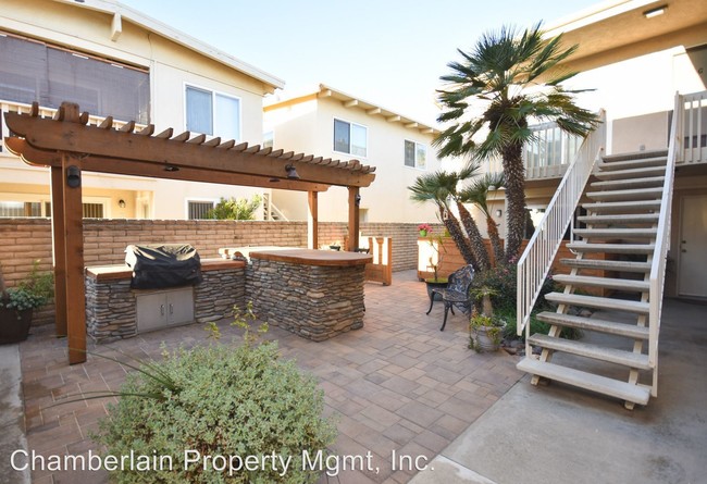 Building Photo - 3580 Carlsbad Blvd