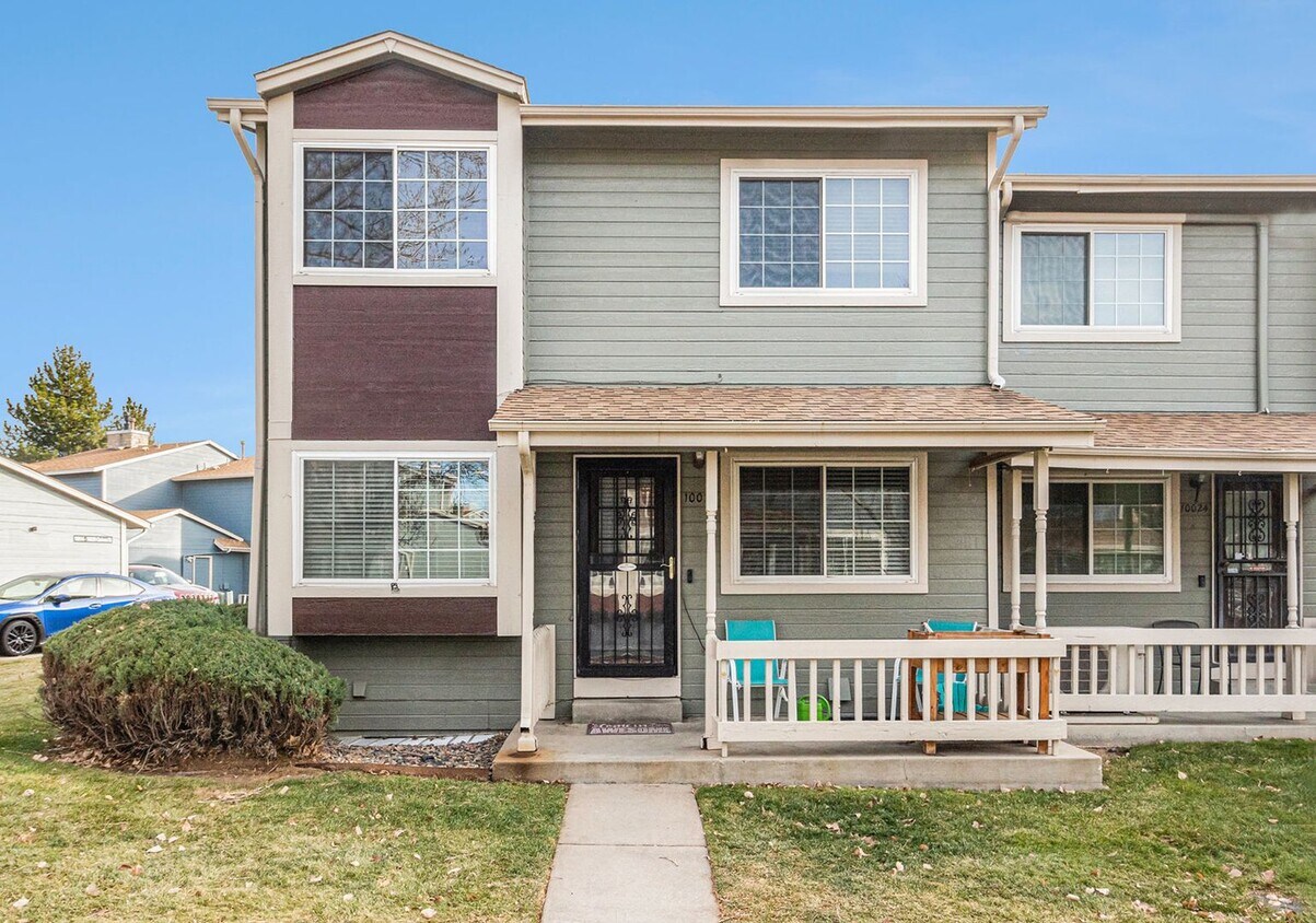 Primary Photo - Fantastic Townhome Available in Thornton!