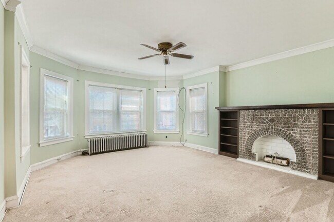 Foto del edificio - 3529 N Lowell Ave
