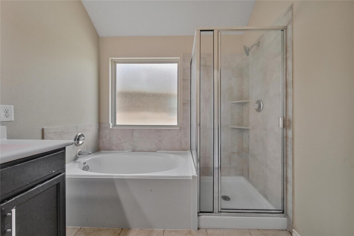 Foto del edificio - 3602 Goldleaf Trail Dr
