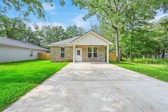 Building Photo - 6147 Shawnee Dr
