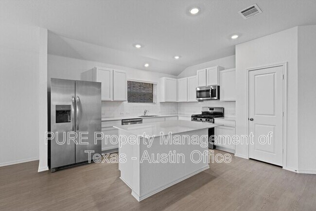 Foto del edificio - 212 Misted Grass Trl