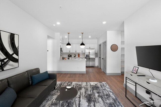 Foto del edificio - 2450 Wickersham Ln