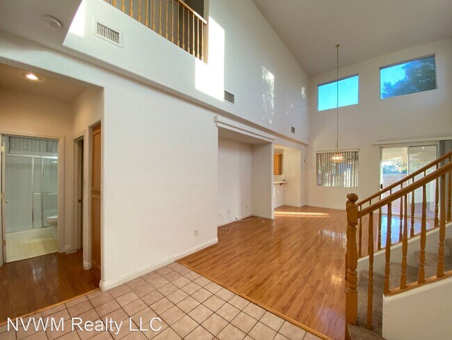 Building Photo - 4 br, 3 bath House - 10055 Capistrello Ave