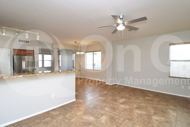 Building Photo - 1461 S Pheasant Dr