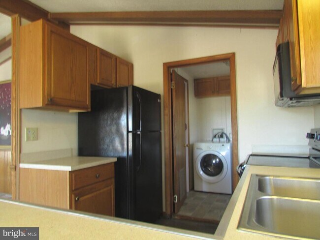 Foto del edificio - 14446 Slim St