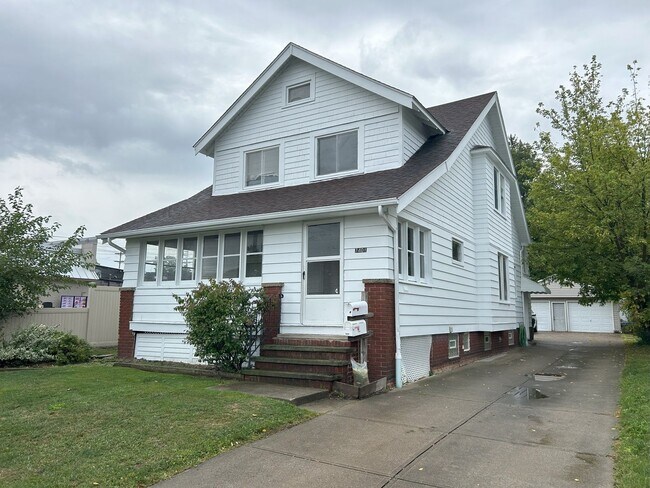 Foto del edificio - 7401 Jameson Rd