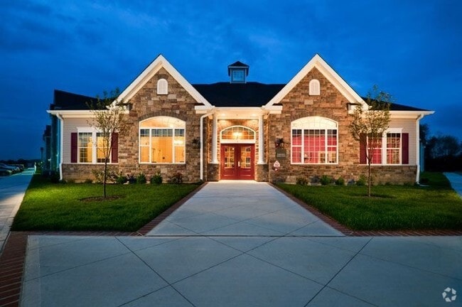Clubhouse - Laurel Green Apartments