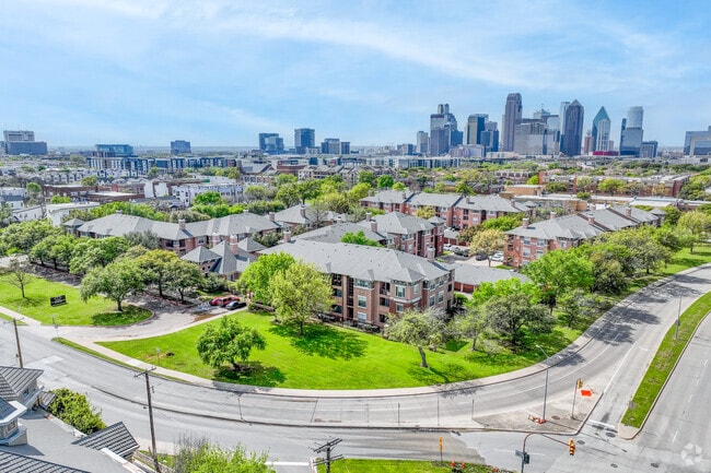 Aerial Photo - Treymore At Cityplace