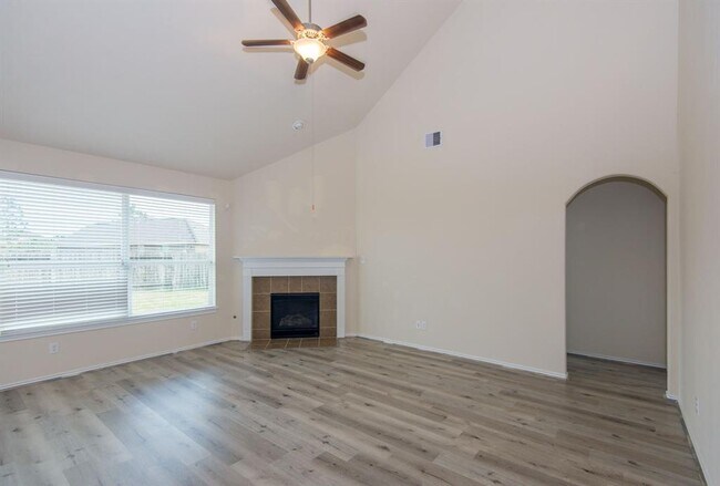 Building Photo - 5301 Summer Spring Ln