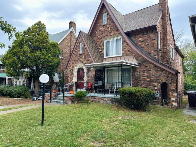 Building Photo - 17512 Roselawn St