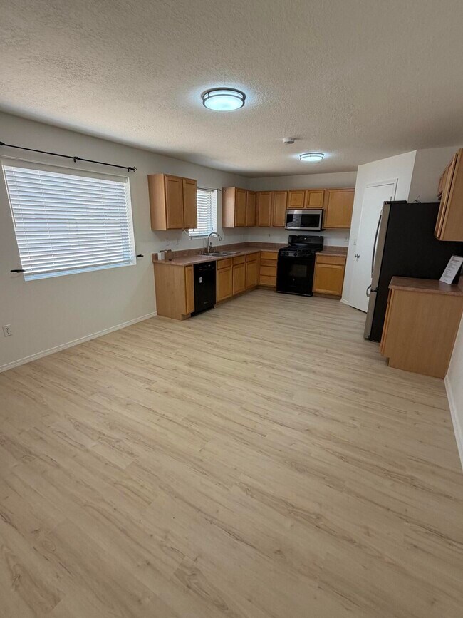 Foto del edificio - 515 Deschutes St SE