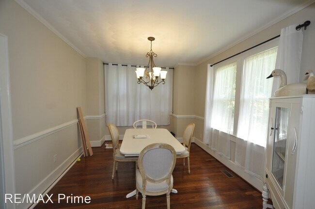 Building Photo - 3 br, 3 bath House - 135 Hampton Roads Avenue