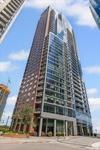 Building Photo - 450 E Waterside Dr