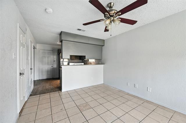 Foto del edificio - 4949 Miller Ave