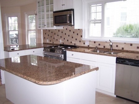 Foto del edificio - 146 Hillside Rd