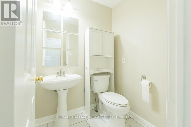 Building Photo - 26 Thornbush Ct