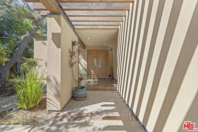 Foto del edificio - 17424 Cumpston St