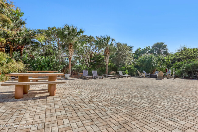 Building Photo - 130 Warsteiner Way
