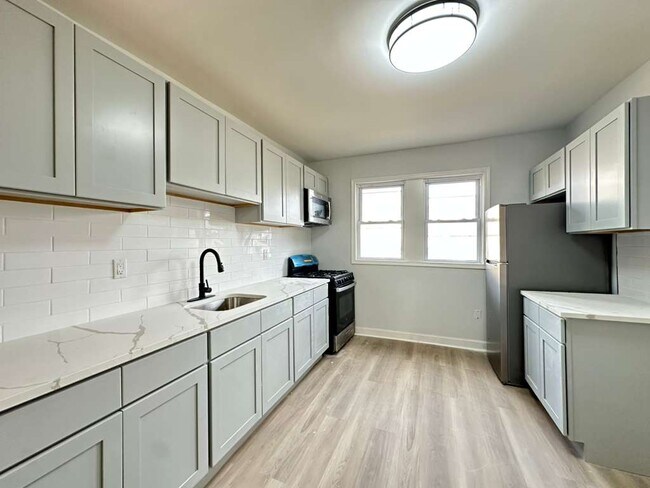 Foto del edificio - 439 N Daggett St