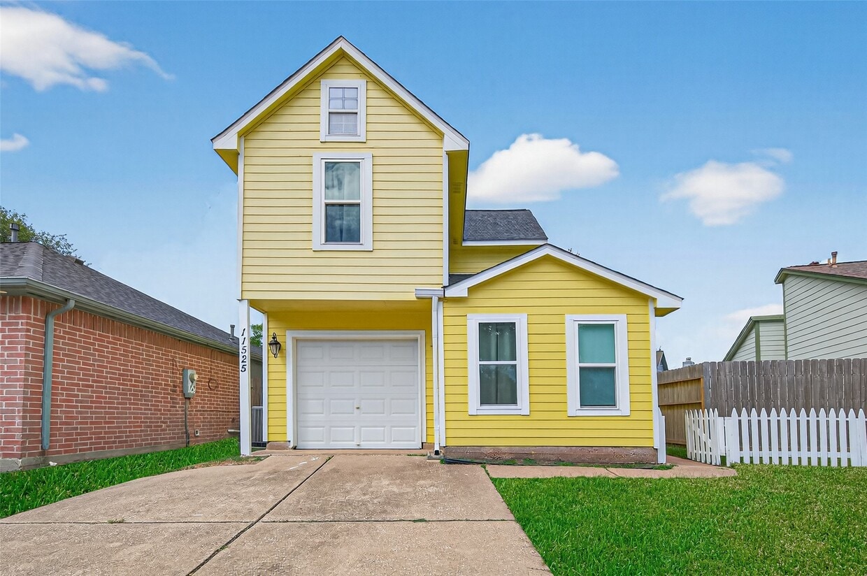 Foto principal - 11525 Teaside Dr