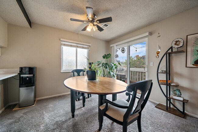 Foto del edificio - 12536 E Cornell Ave