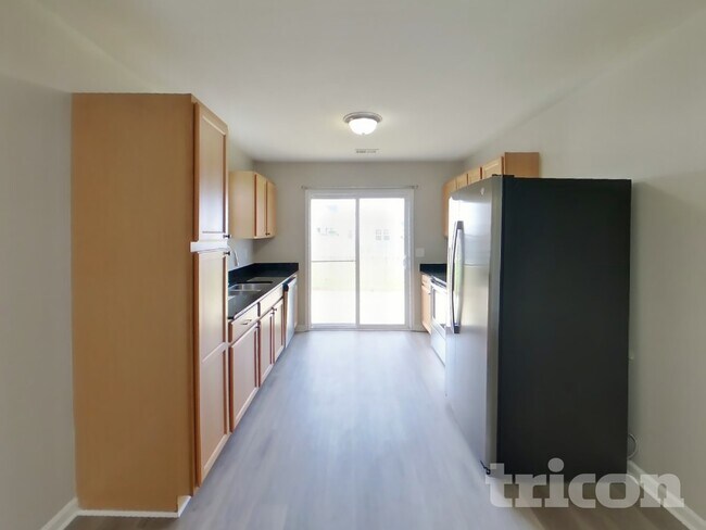 Foto del edificio - 123 Bruin Dr