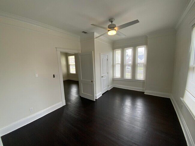 Foto del edificio - 1708 Glenview Ave
