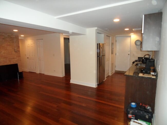 Building Photo - 1358 W Estes Ave