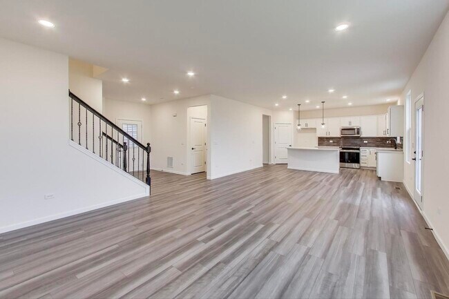 Foto del edificio - 2240 Bent Grass Wy