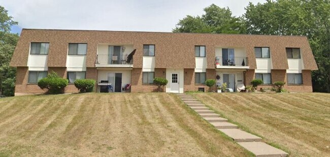 Foto del edificio - 17 Stenwick Dr