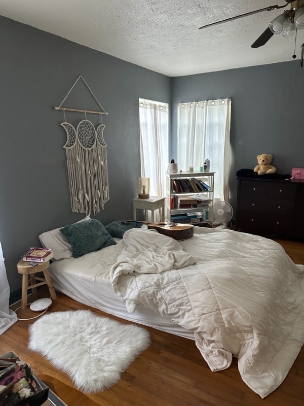 Back Bedroom - 2057 W Summit Ave