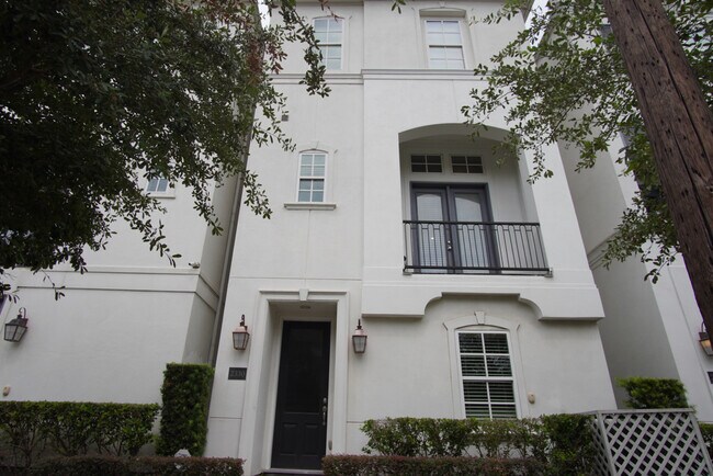 Front of house - 2330 Hutchins St