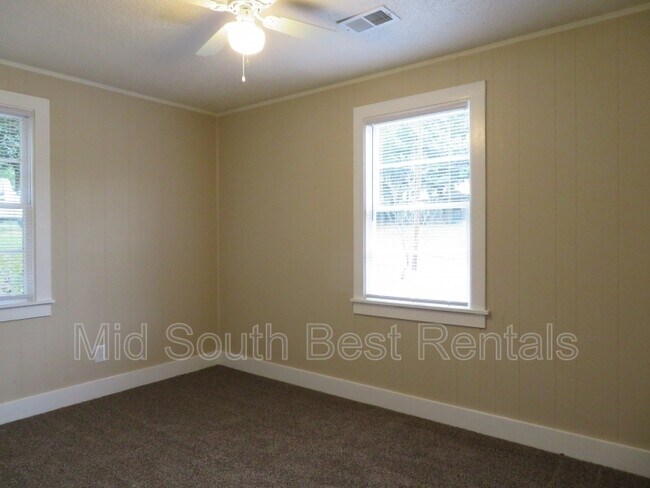 Foto del edificio - 2243 Hillside Ave