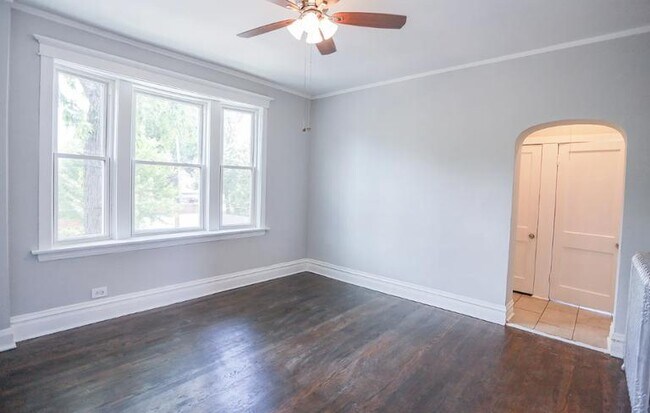 Foto del edificio - 4301 W Wrightwood Ave
