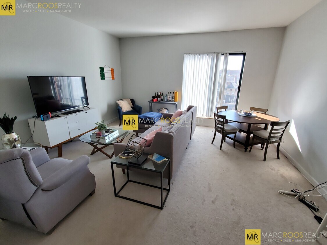 Foto principal - 1740 Washington St