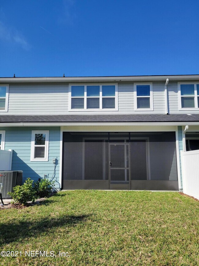 Foto del edificio - 334 Pine Bluff Dr